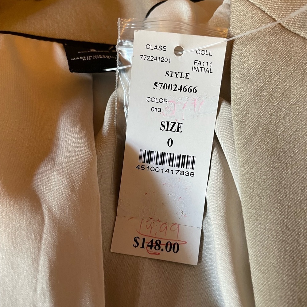 NWT WHBM tan blazer - Picture 4 of 9